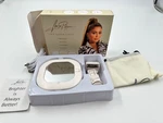 The Larsa Pippen Led Selfie-light Clip White New. Fixed Price $15.00.
