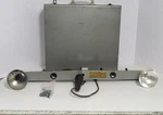 Vintage Smith Victor L400 Folding Photo Light Bar With Metal Carrying Case. Fixed Price $37.50.