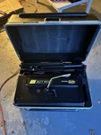 Kino Flo Diva-lite 400/401 Two Light Kit W/ Road Case + Bulbs Grid DIV-401-120. Fixed Price $150.00.