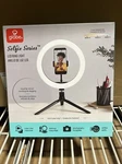Lot 2 Globe Selfie Series Led Ring Light On/off Switch Usb Powered 13633. Fixed Price $19.99.