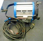 1998 Arri 1000 Fresnel Light Working Serial # 06393 I.d. L1.79610.A. Fixed Price $200.00.
